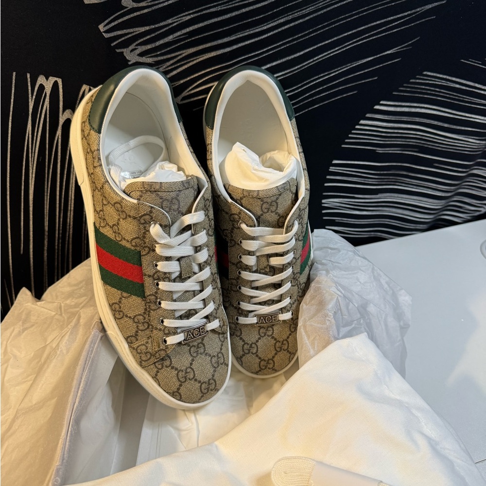Gucci GG Supreme Canvas Sneakers with Red and Green Stripes